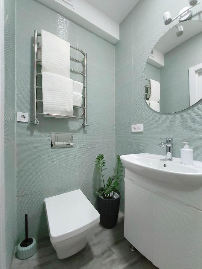 3-Room Apartments Avalon ลวีฟ ภายนอก รูปภาพ